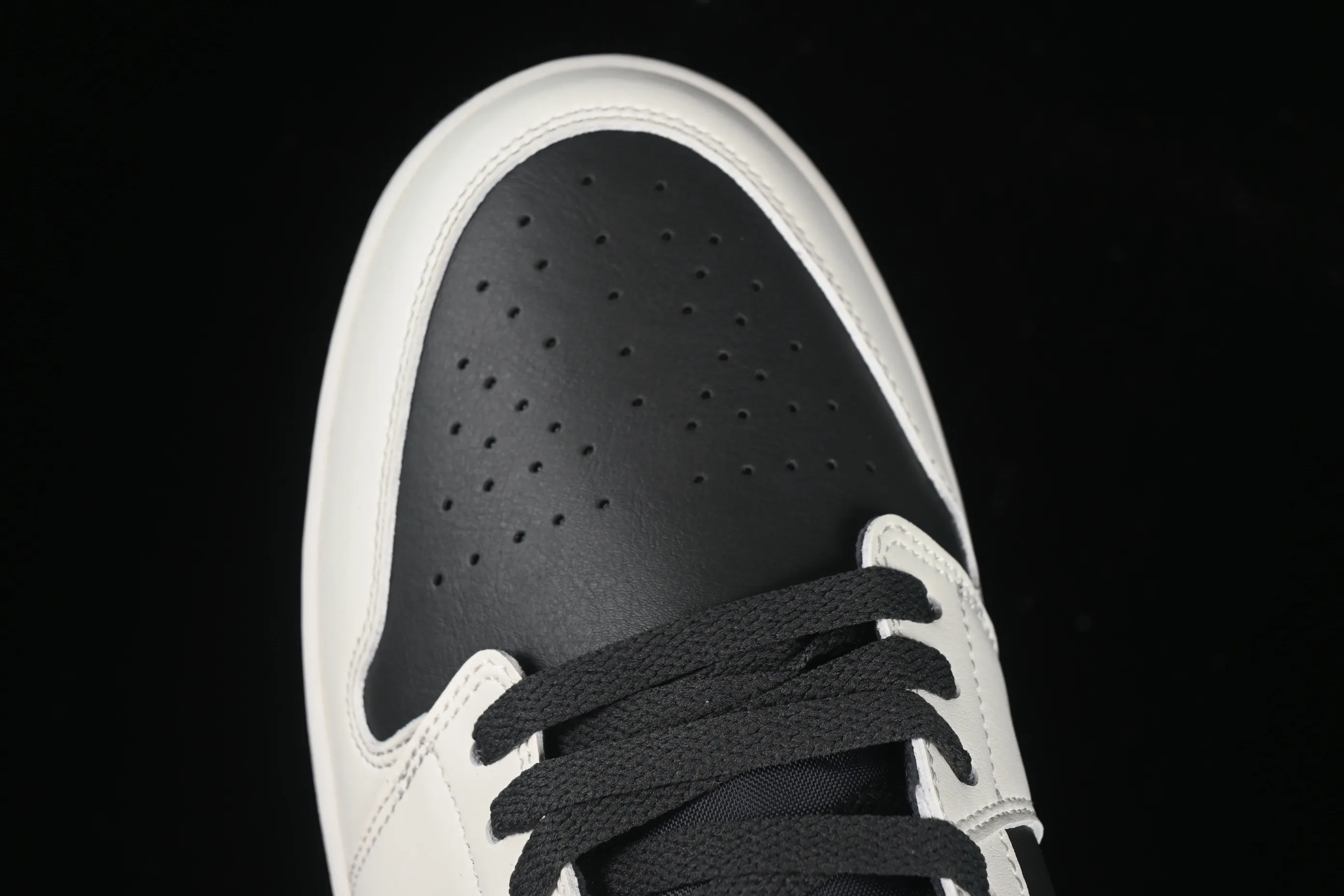 All categories Air Jordan Jordan series basketball shoes Air Jordan 1 Low Air Jordan 1 Low AJ1 Joe 1 black and white low-top cultural and leisure sports sneakers IH0649-021
